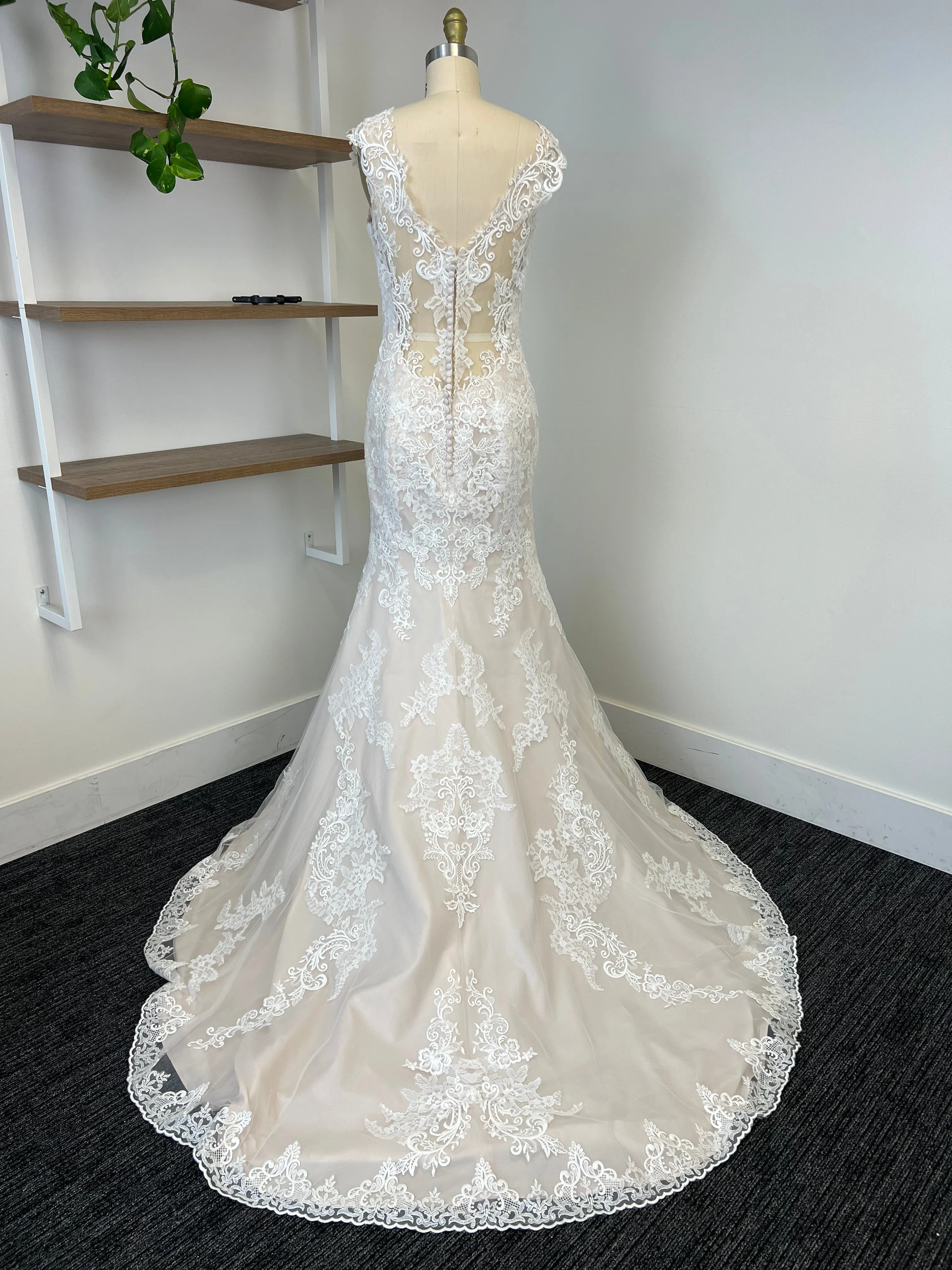 A / Maggie Sottero Daphne Size 12