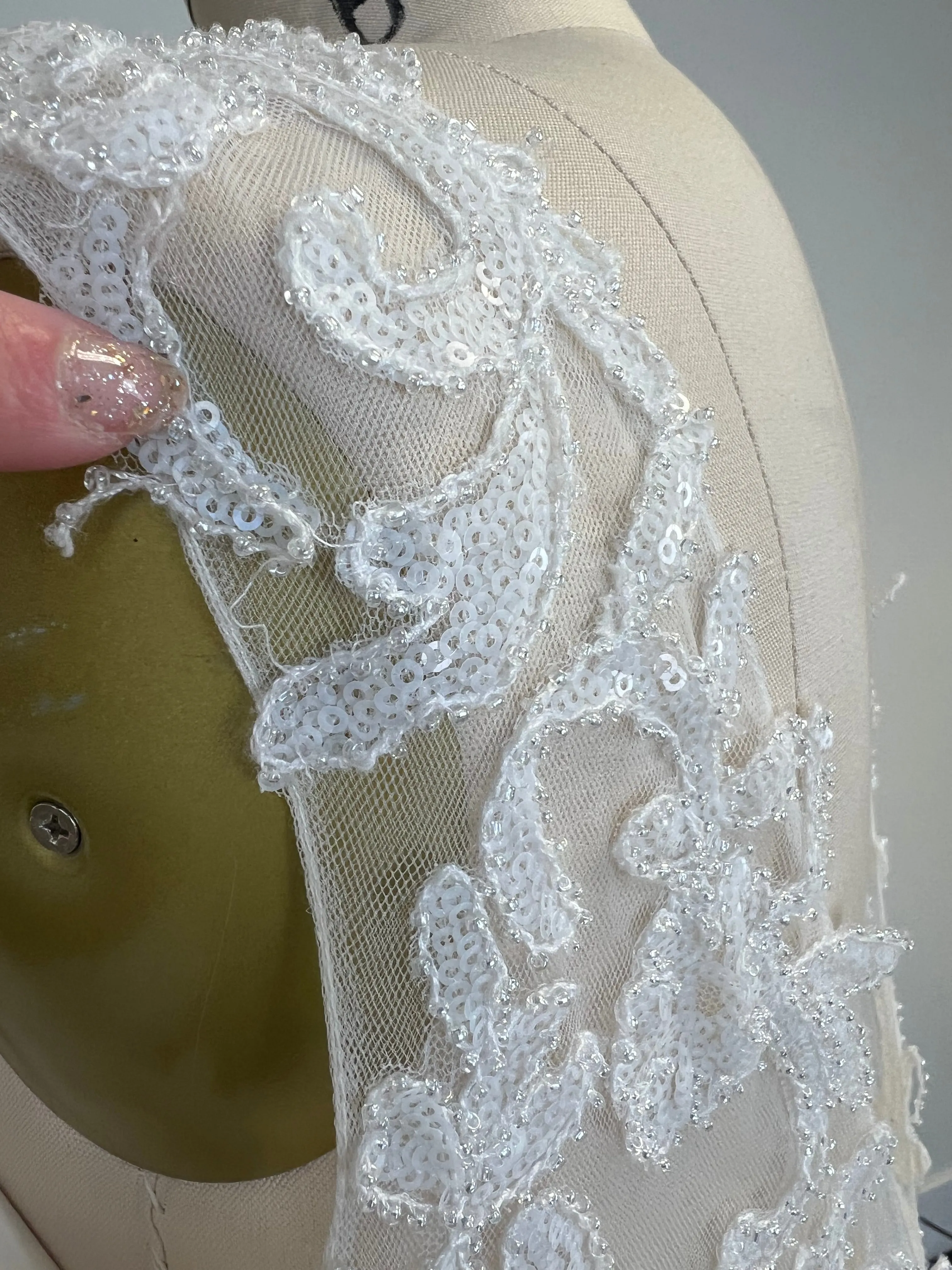 B / Luna Novias 1420 Ytiel Size 12