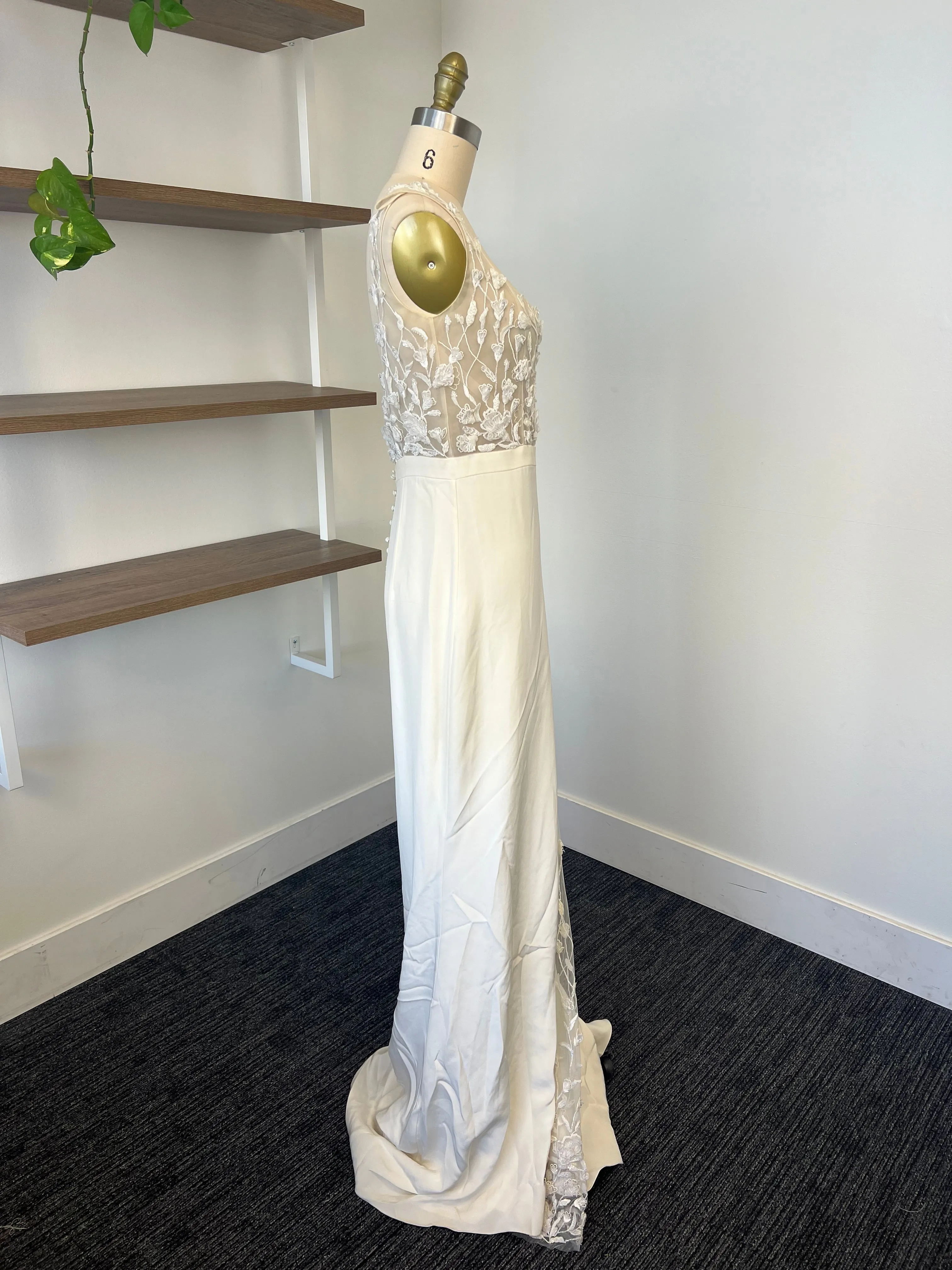 C / Alexandra Grecco Oleana Size 8