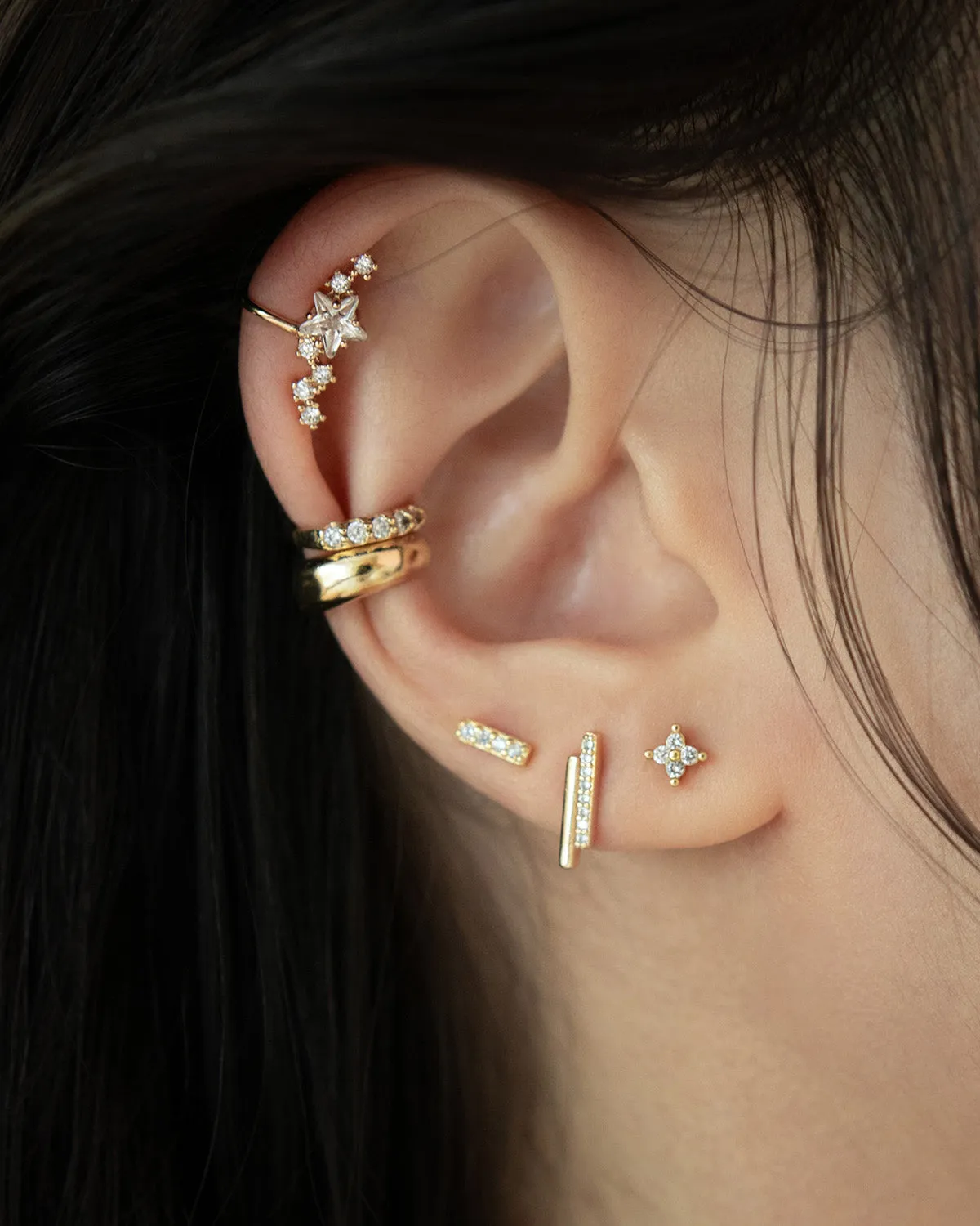 DOUBLE Bar Pavé Studs
