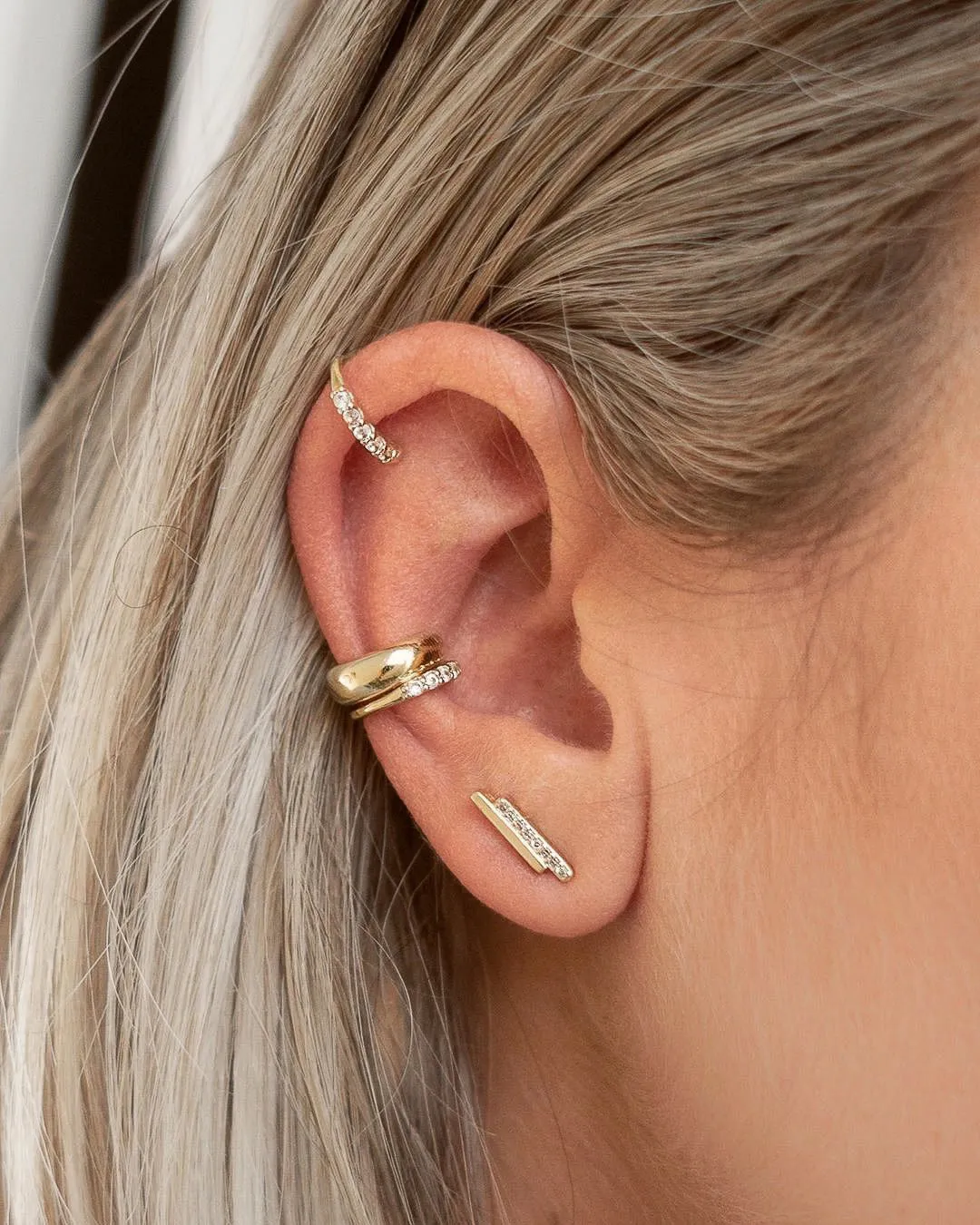 DOUBLE Bar Pavé Studs